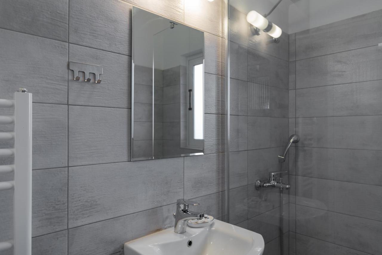Apartment For 4 Ppl With Great View In 아테네 외부 사진